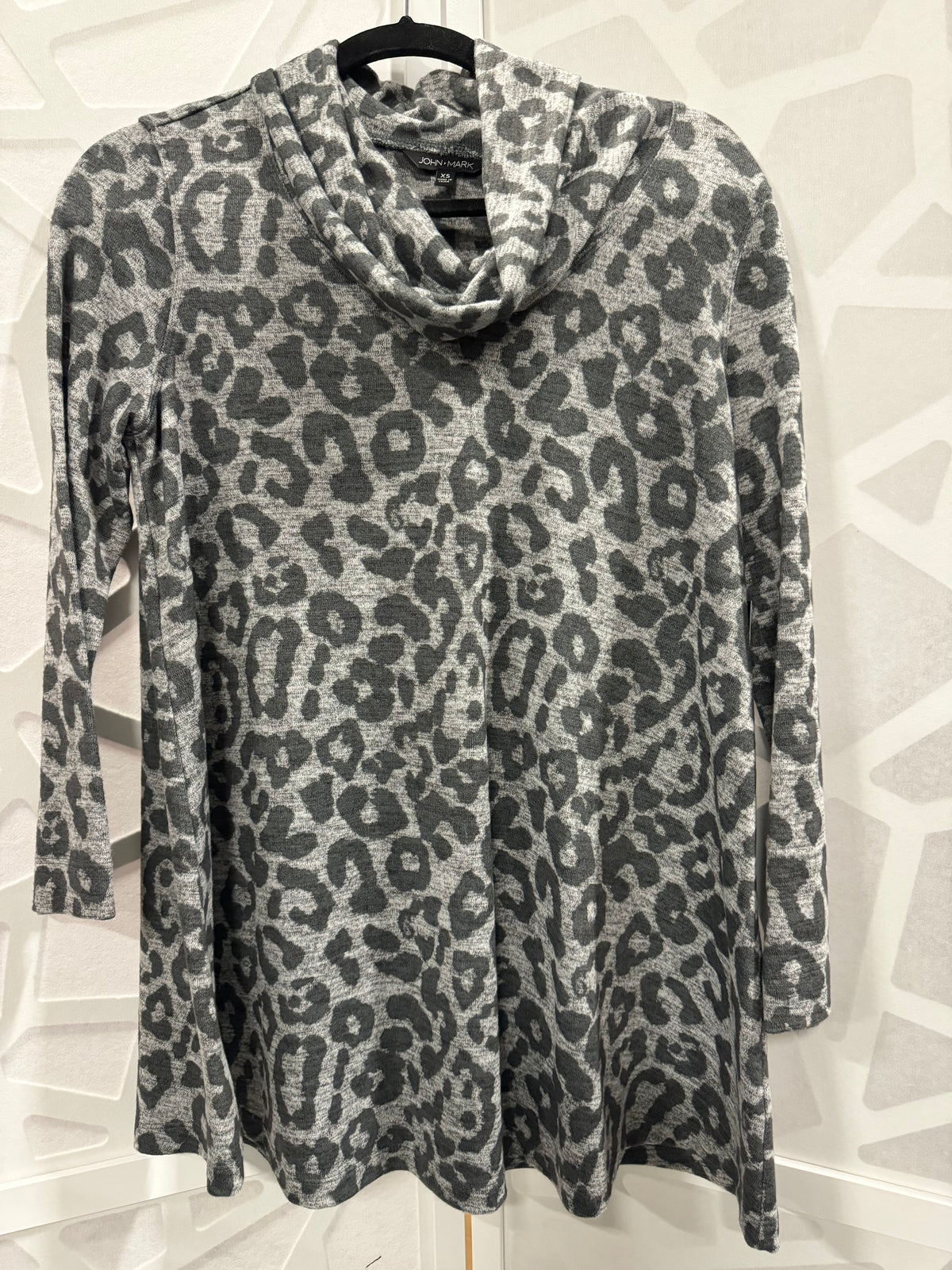 John + Mark Grey Cow Neck Cheetah Print Tunic